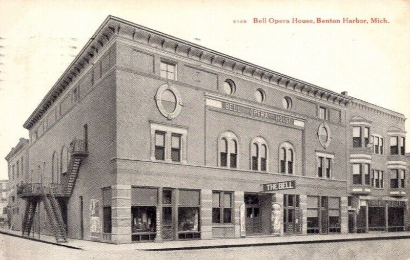 Bell Opera House - Vintage Postcard